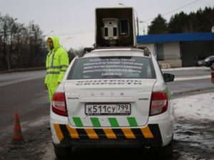 В России на смену треногам фиксации скорости придут камеры на крышах автомобилей